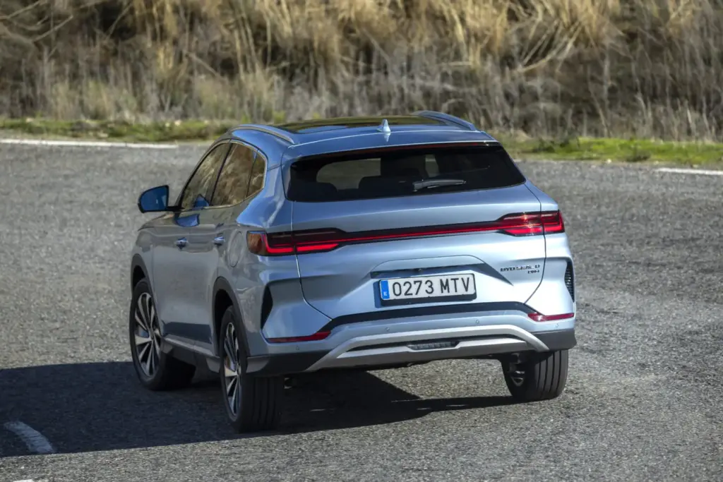 2026 BYD Seal U. Éxito 2025. Imagen trasera.