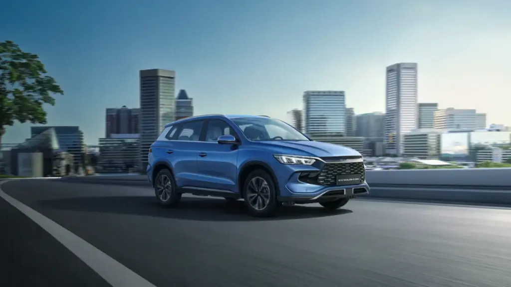 2026 BYD Sealion 5 DM-i UK. Imagen movimiento.