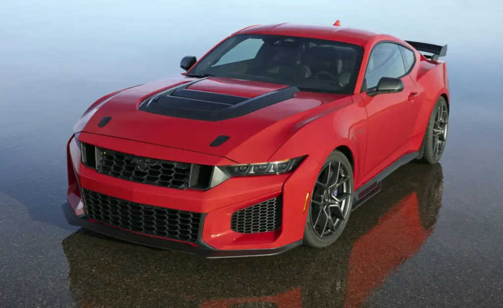 2026 Ford Mustang Dark Horse SC 1 Motor16