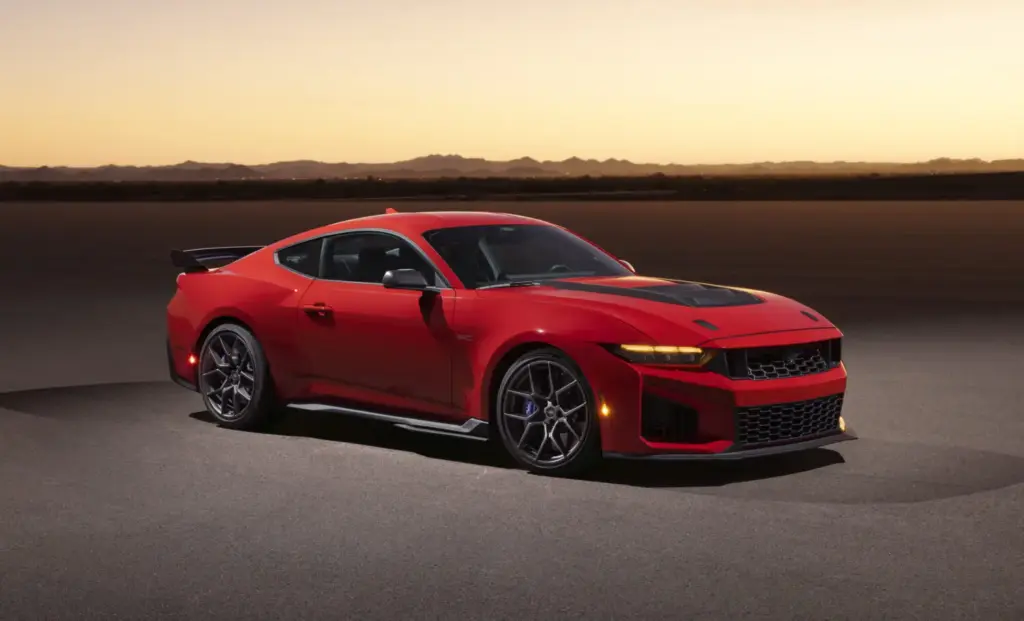 2026 Ford Mustang Dark Horse SC 2 Motor16