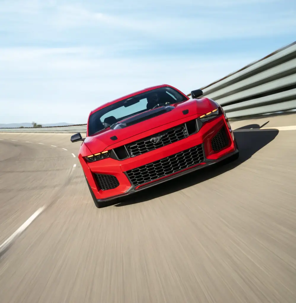 2026 Ford Mustang Dark Horse SC 8 Motor16