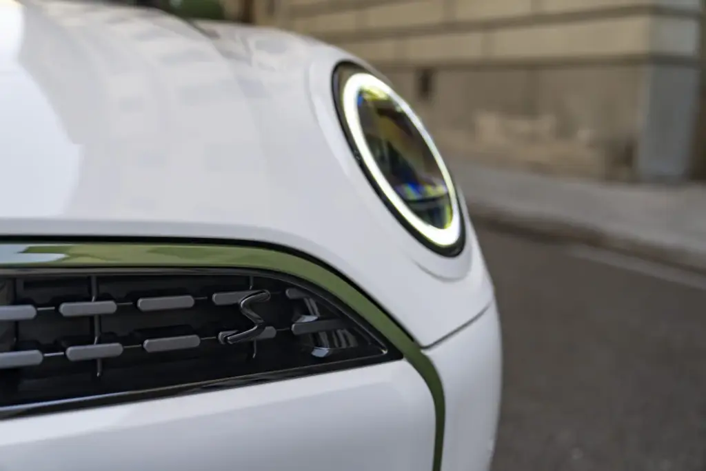 2026 MINI Cooper E Paul Smith 19 Motor16