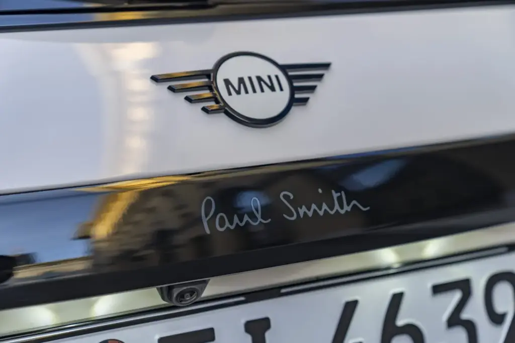 2026 MINI Cooper E Paul Smith 20 Motor16