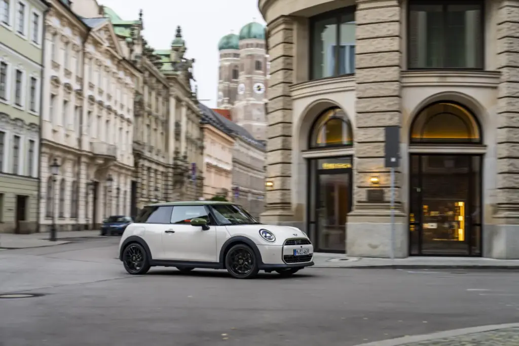 2026 MINI Cooper E Paul Smith 4 Motor16