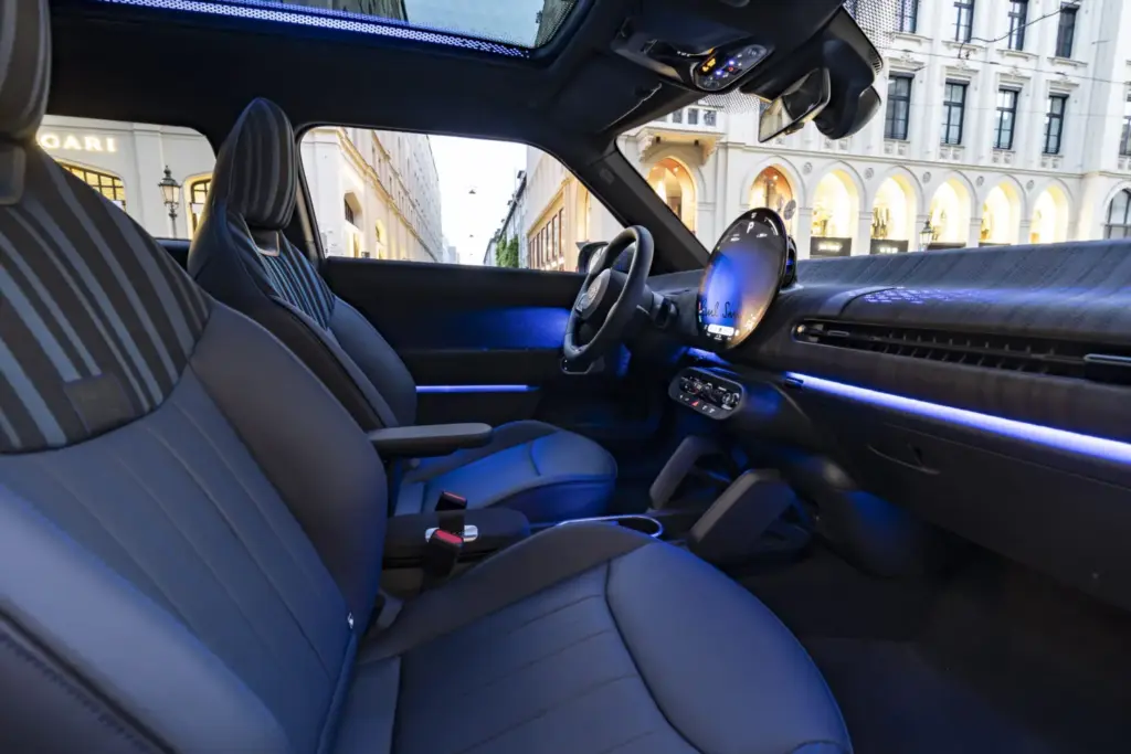 2026 MINI Cooper E Paul Smith 42 Motor16