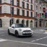 Paul Smith firma el MINI más electrizante de la historia y que tienes desde 36.500 euros