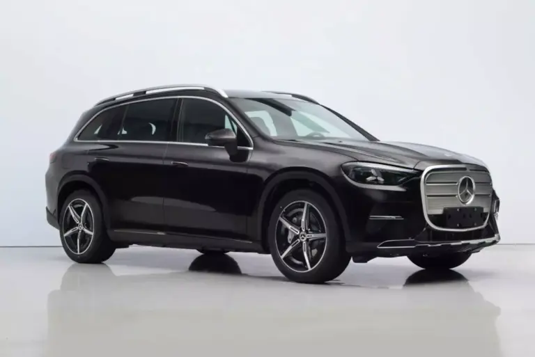 A 15.000 kilómetros de aquí, el Mercedes-Benz GLC ha pegado el estirón