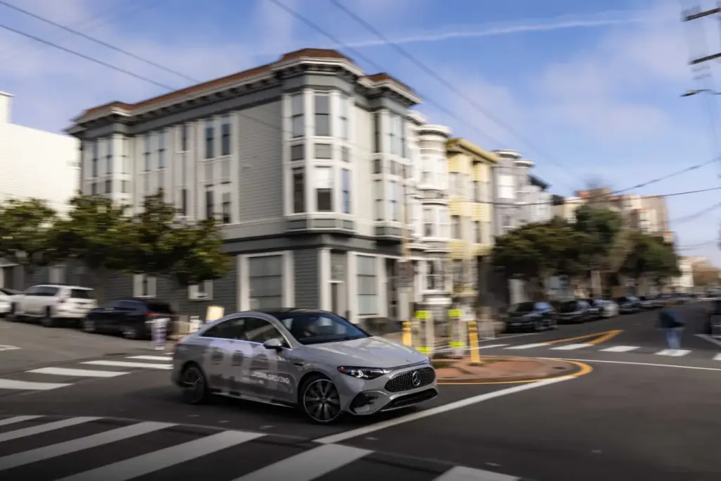 2026 Mercedes Benz MB Assist Pro 27 Motor16