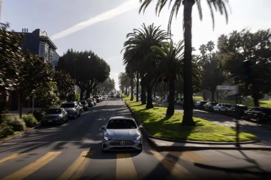 2026 Mercedes Benz MB Assist Pro 31 Motor16