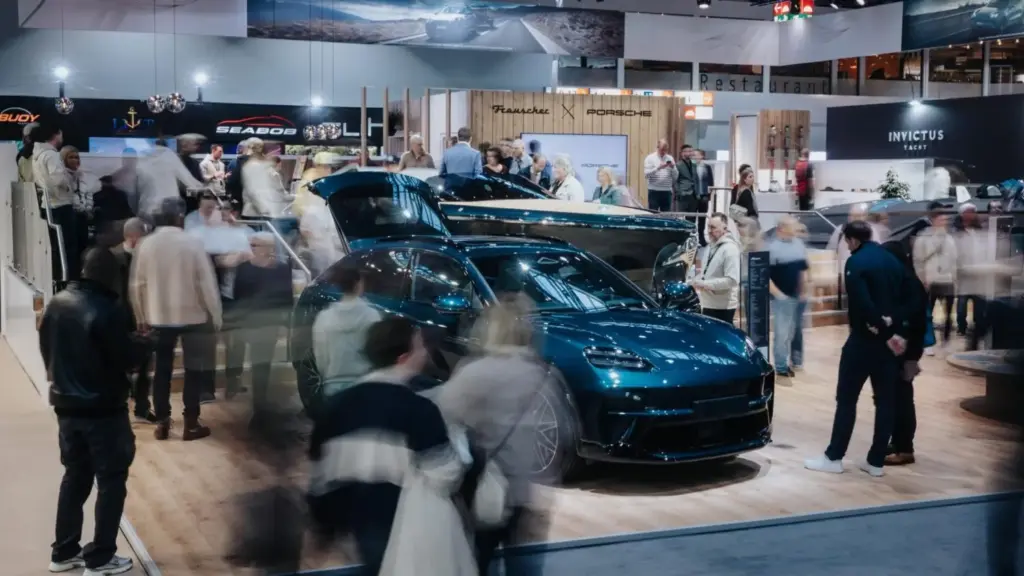 2026 Porsche Macan Turbo Frauscher 11 Motor16