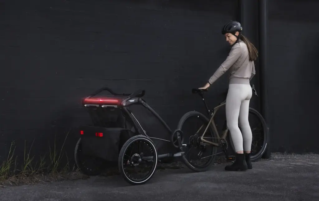 2026 Thule Chariot Sport2 LS 1 Motor16