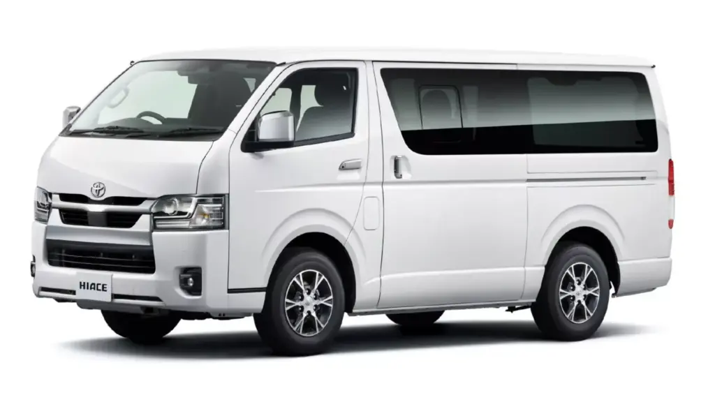 Toyota dimostra che 22 anni non sono una scusa per mandare in pensione un indistruttibile modello 5 Motor16 2026 Toyota HiAce Giappone 2 Motore16