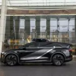 Uber tiene a punto de caramelo su robotaxi gracias a Lucid y Nuro