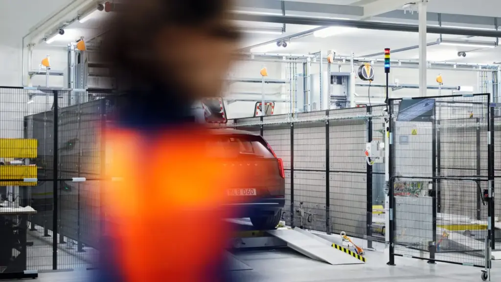 2026 Volvo EX60 Gemini 2 Motor16