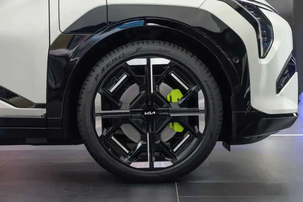 2026 kia ev3 gt 9 Motor16