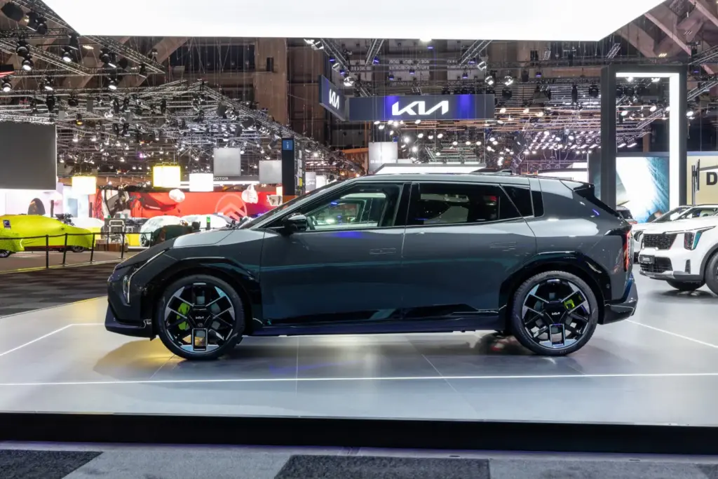 2026 kia ev4 gt 8 Motor16