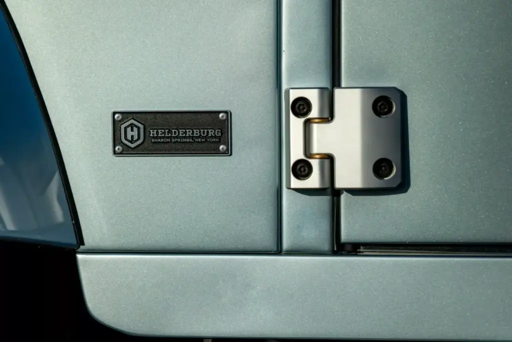 Arvon Land Rover Defender 13 2048x1366 1 Motor16