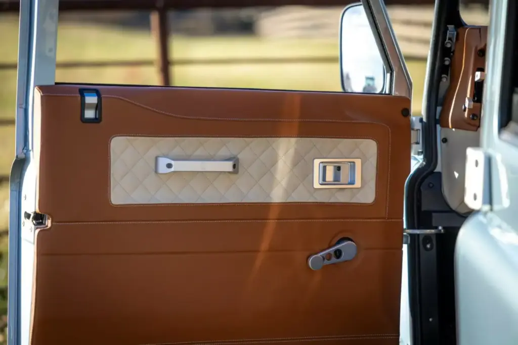 Arvon Land Rover Defender 20 2048x1366 1 Motor16