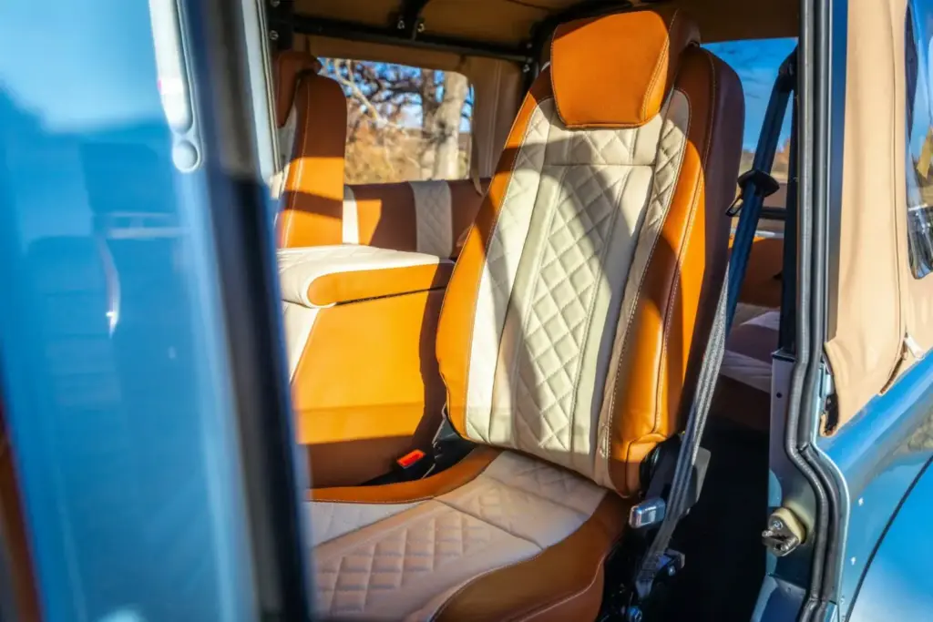 Arvon Land Rover Defender 23 2048x1366 1 Motor16