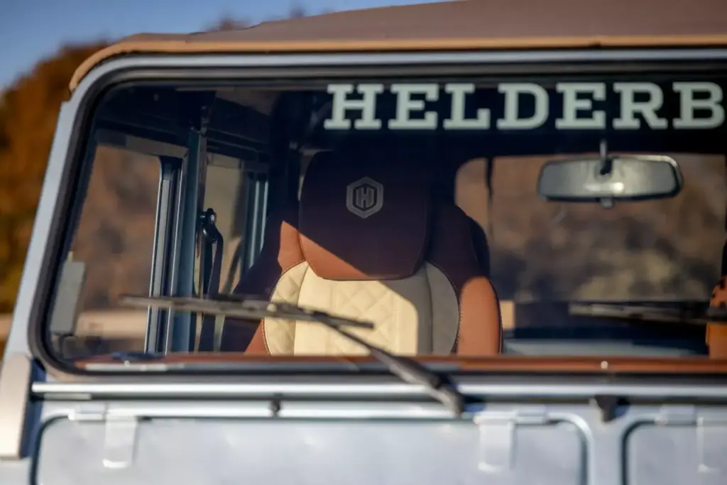 Arvon Land Rover Defender 31 2048x1366 1 Motor16