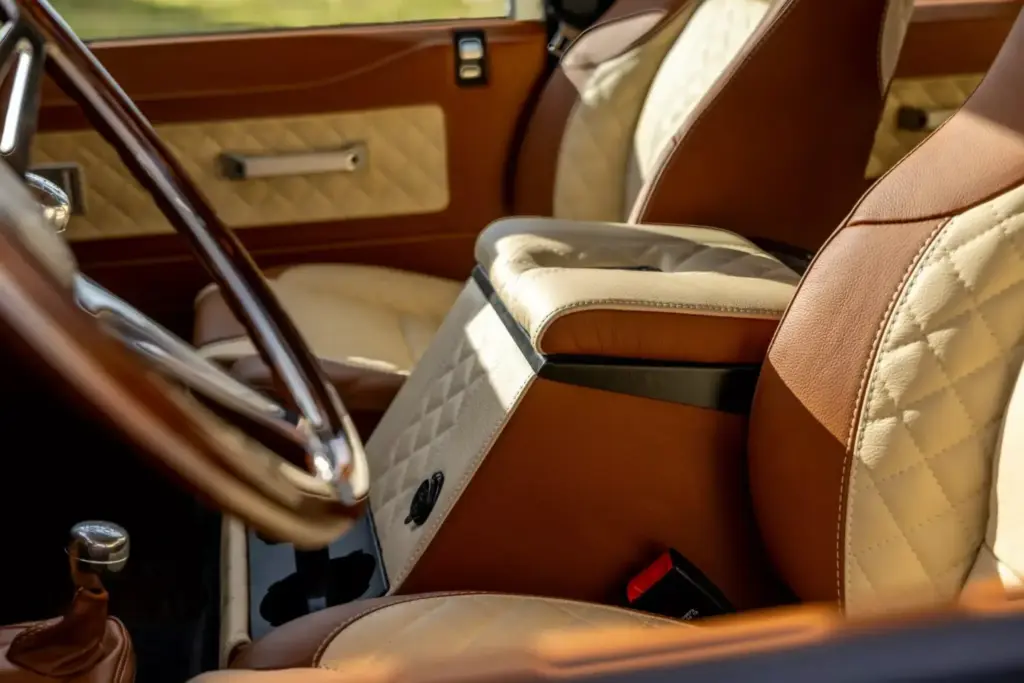 Arvon Land Rover Defender 62 2048x1366 1 Motor16