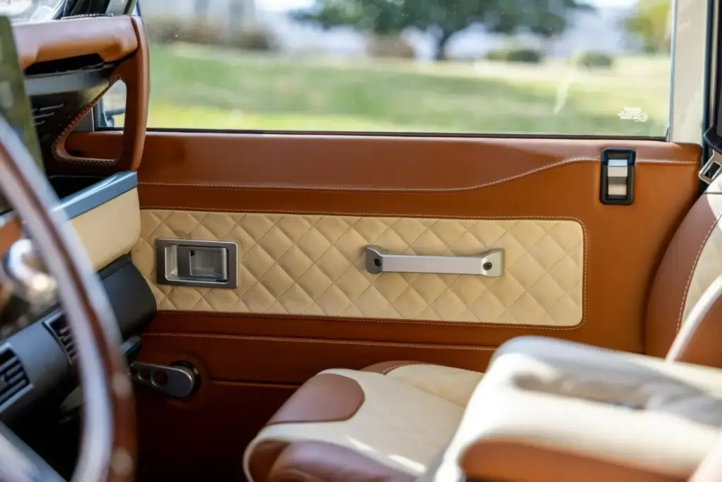 Arvon Land Rover Defender 63 2048x1366 1 Motor16