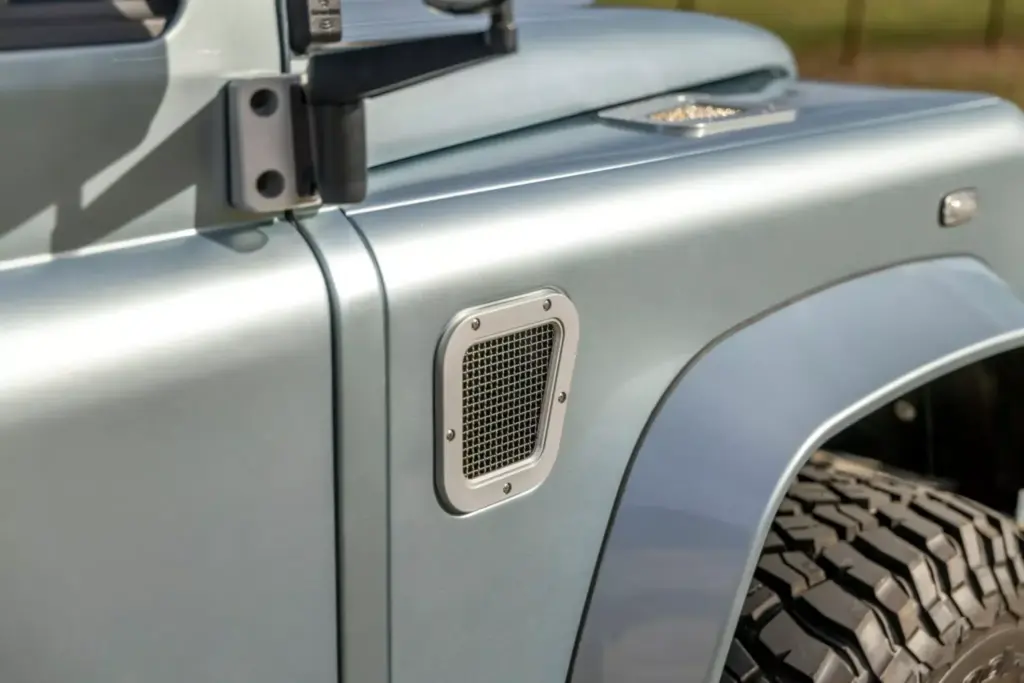 Arvon Land Rover Defender 83 2048x1366 1 Motor16