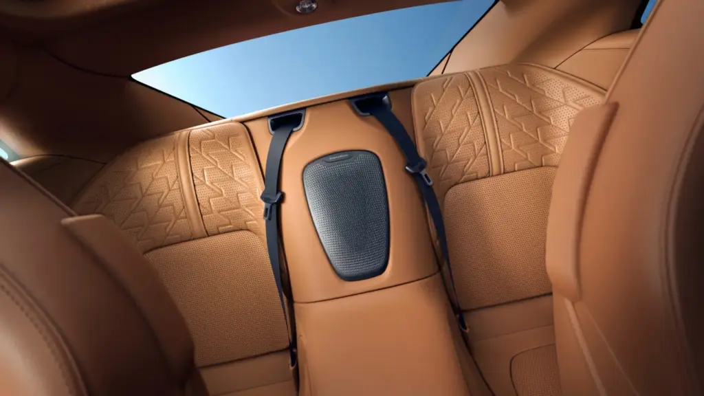 Aston Martin Vanquish Coupe 22 Seating Arrangement 01 2 Motor16