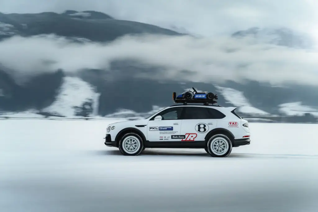 X Concept, el Bentley Bentayga que multiplica sus capacidades todoterreno 6 Motor16 BENTLEY Bentayga X Concept 1 2 Motor16