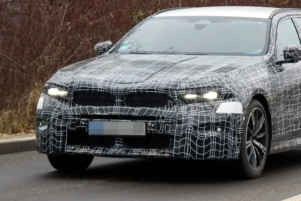 BMW Serie 5 Touring 2027 3 Motor16