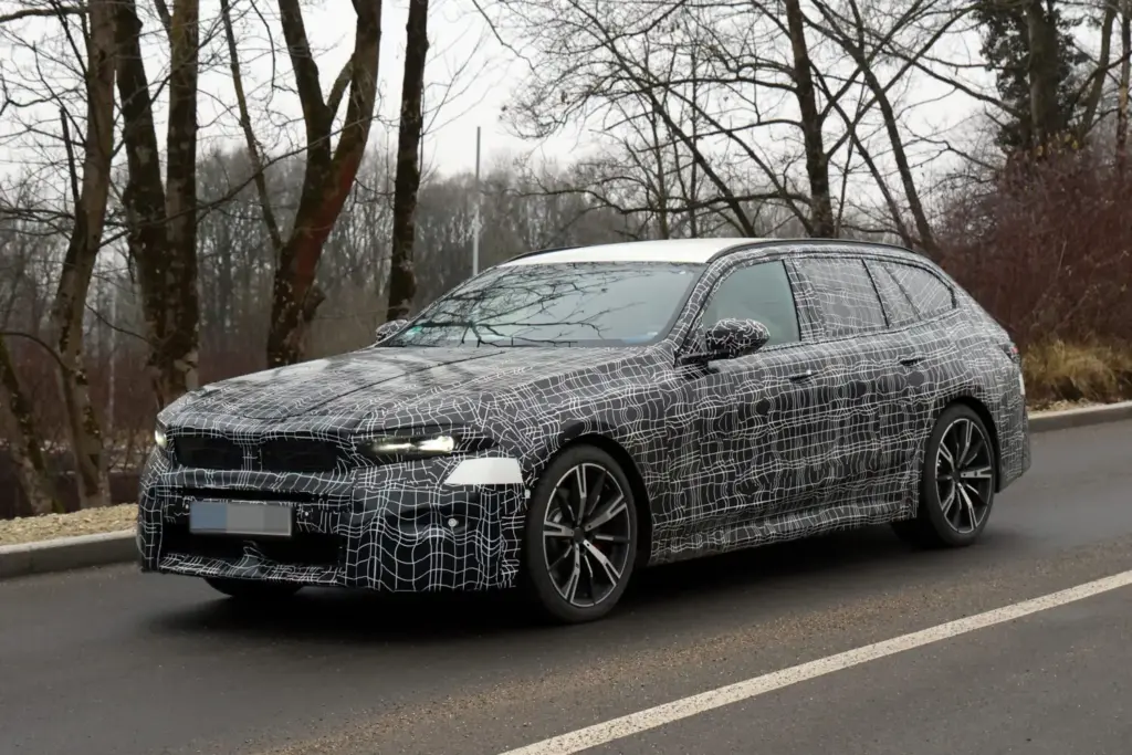 BMW Serie 5 Touring 2027 7 Motor16
