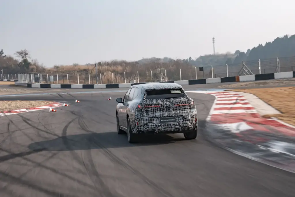 BMW iX3 Long Wheelbase 26 Motor16