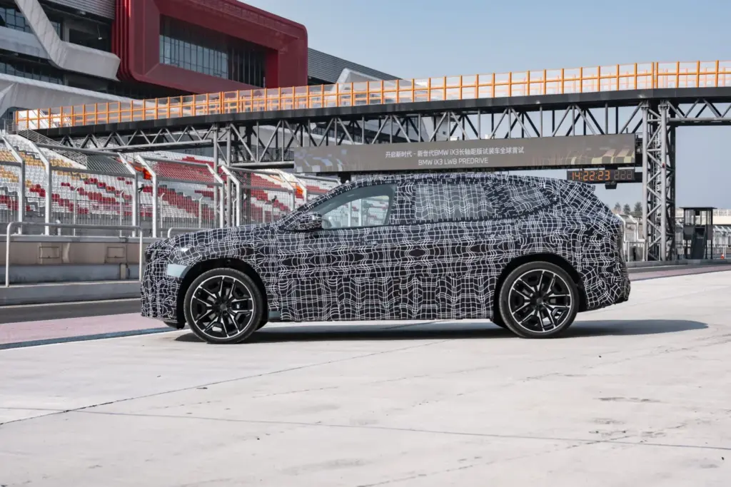 BMW iX3 Long Wheelbase 51 Motor16