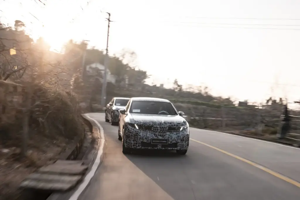 BMW iX3 Long Wheelbase 74 Motor16