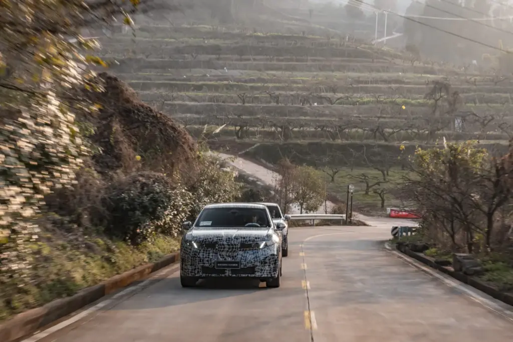 BMW iX3 Long Wheelbase 79 Motor16