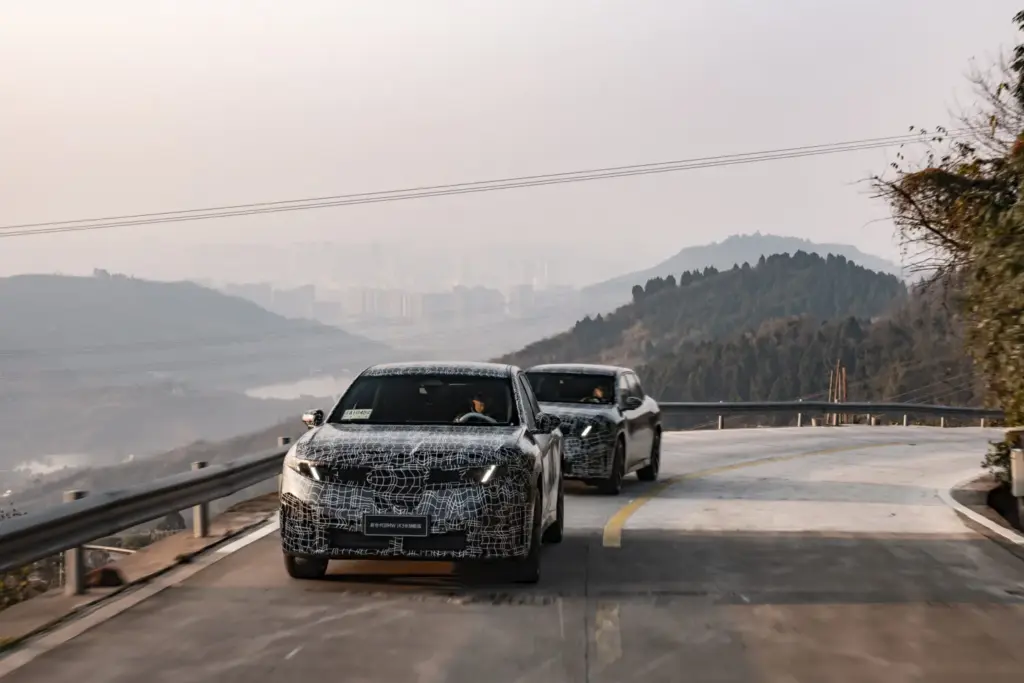 BMW iX3 Long Wheelbase 81 Motor16