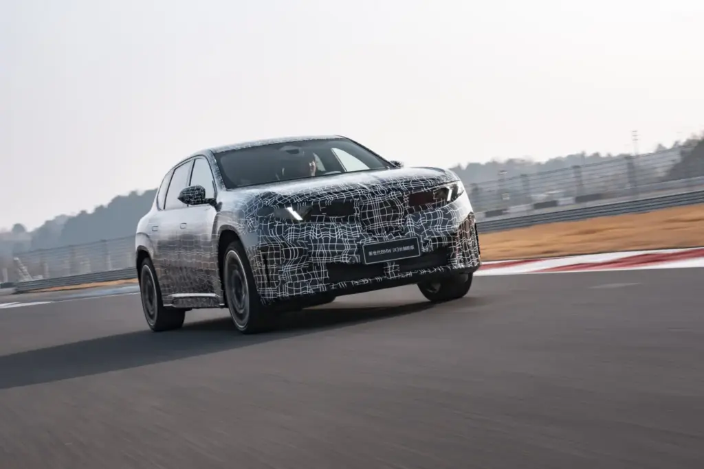 BMW iX3 Long Wheelbase 9 Motor16