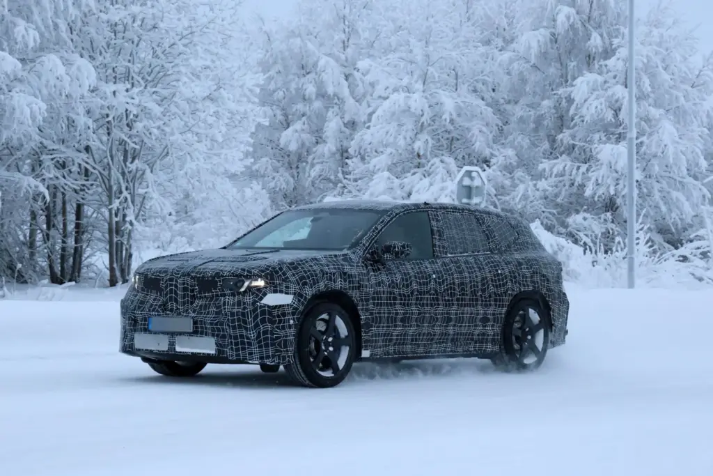 BMW iX3 M nieve 6 Motor16