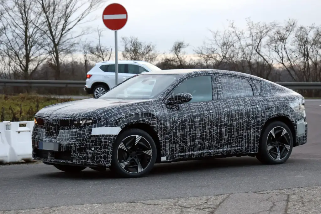 BMW iX4 2027 12 Motor16