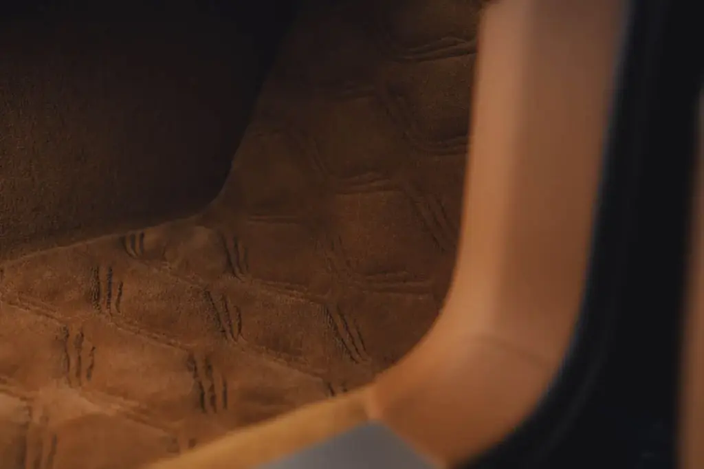 Bentley Batur Convertible 10 Motor16