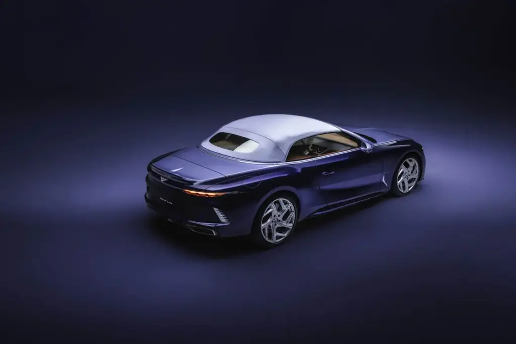 Bentley Batur Convertible 14 Motor16