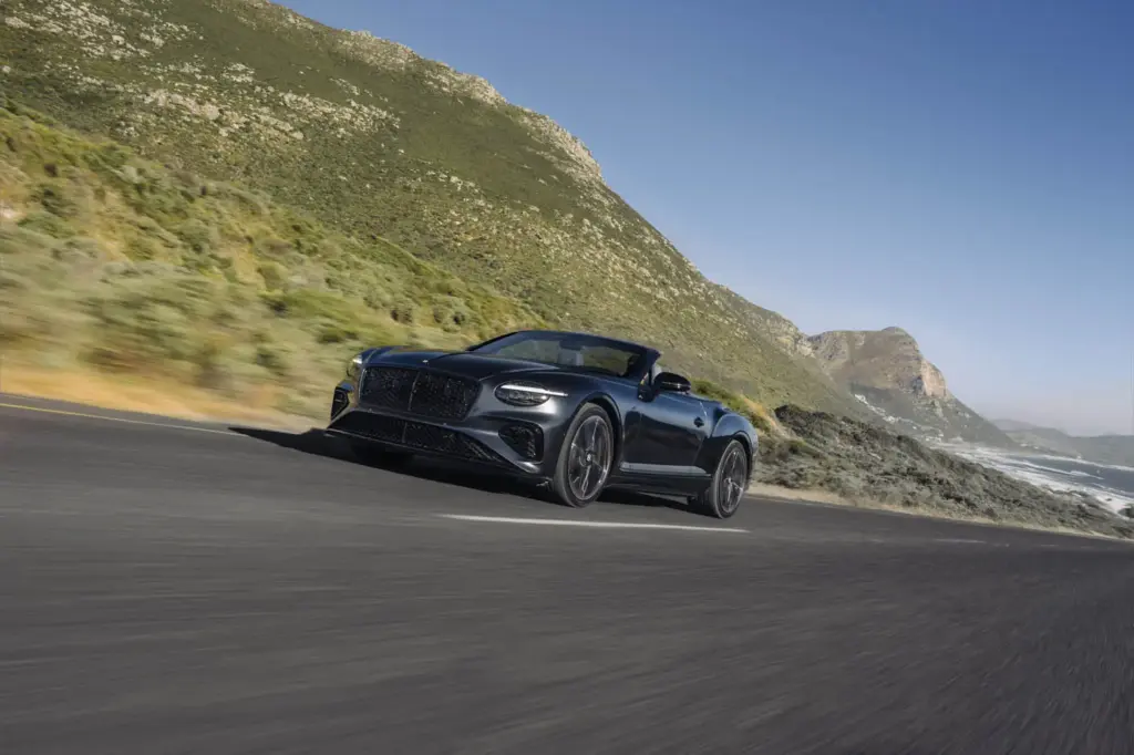 Bentley Continental GTC S 11 Motor16