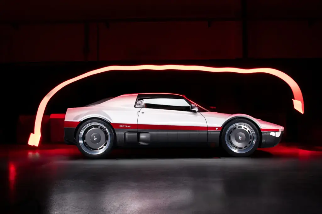Bertone Runabout 2026: Un regreso de lo más espectacular 4 Motor16 Bertone Runabout 10 Motor16