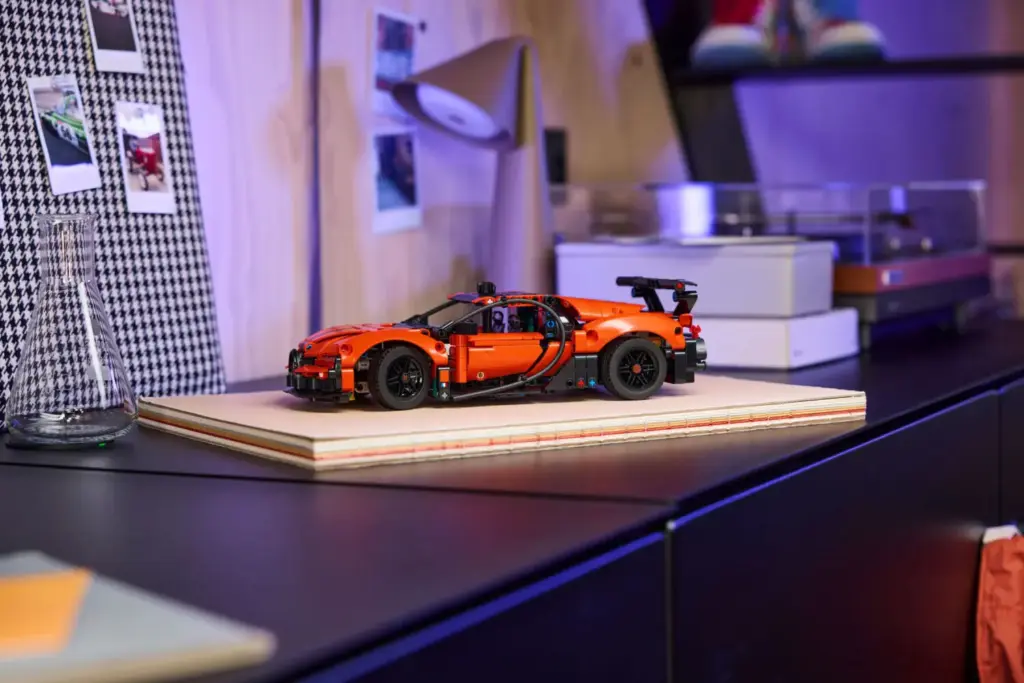 Bugatti Chiron Pur Sport lego4 Motor16