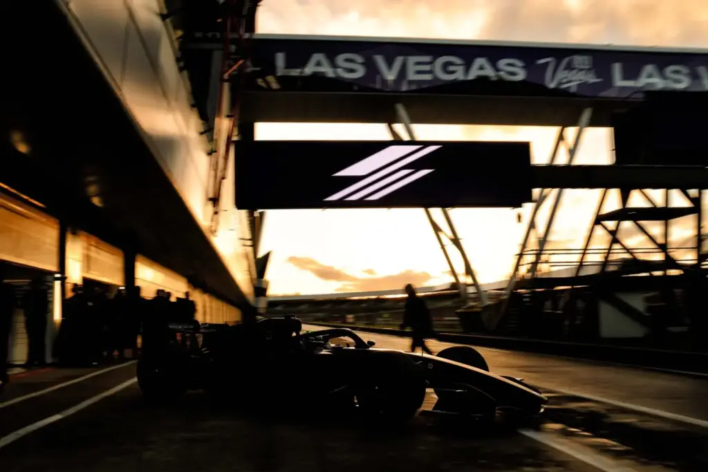 CADILLAC FORMULA 1 EN SILVERSTONE 10 Motor16