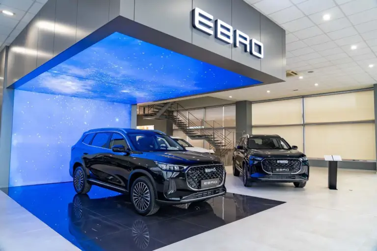 EBRO se afianza: ya tiene 85 concesionarios en España abiertos en tiempo récord