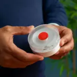 «No hay vocación de multar»: la subdirectora de la DGT se pronuncia sobre las balizas V-16 que ya son obligatorias