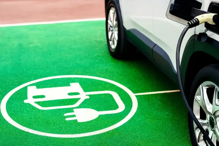 Icing: la práctica por la que la DGT podría multarte con 200 euros y que está a la orden del día