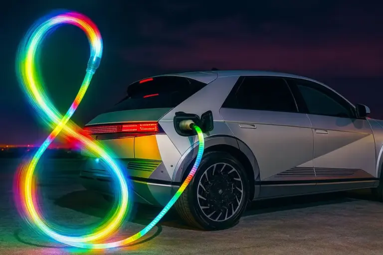 ¿Conduces un coche eléctrico? Igual te conviene saber lo que es el ‘Electrosmog’