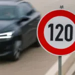 Adiós a los 120 km/h: en 2026 llegará un cambio radical a los límites de velocidad en autopista y autovía
